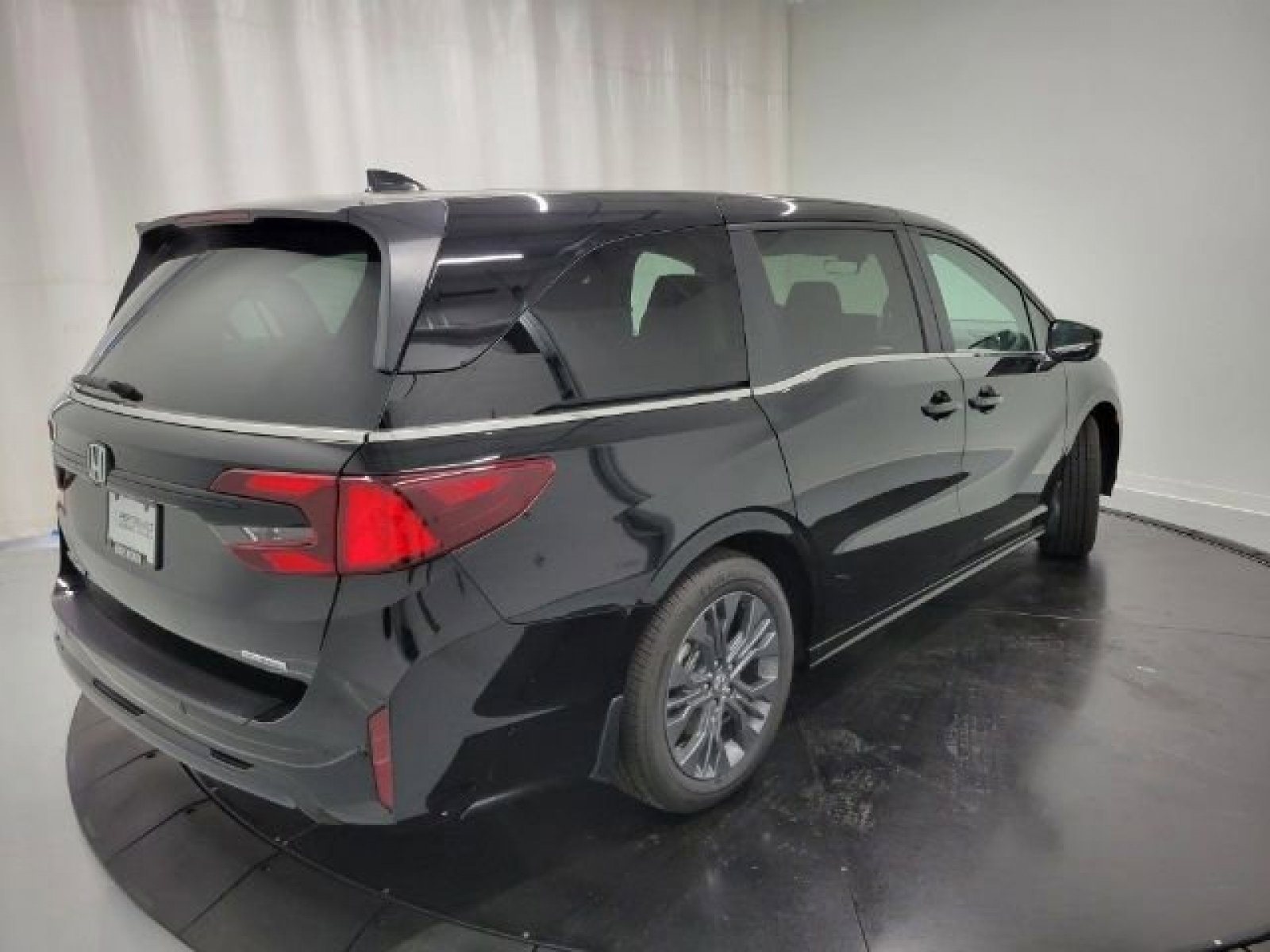 New 2026 Honda Odyssey Touring image 29