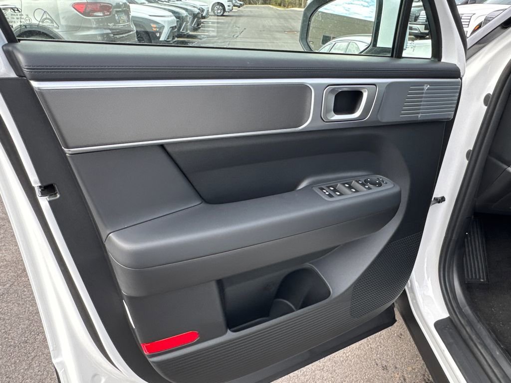 New 2026 Hyundai Santa Fe SE image 10