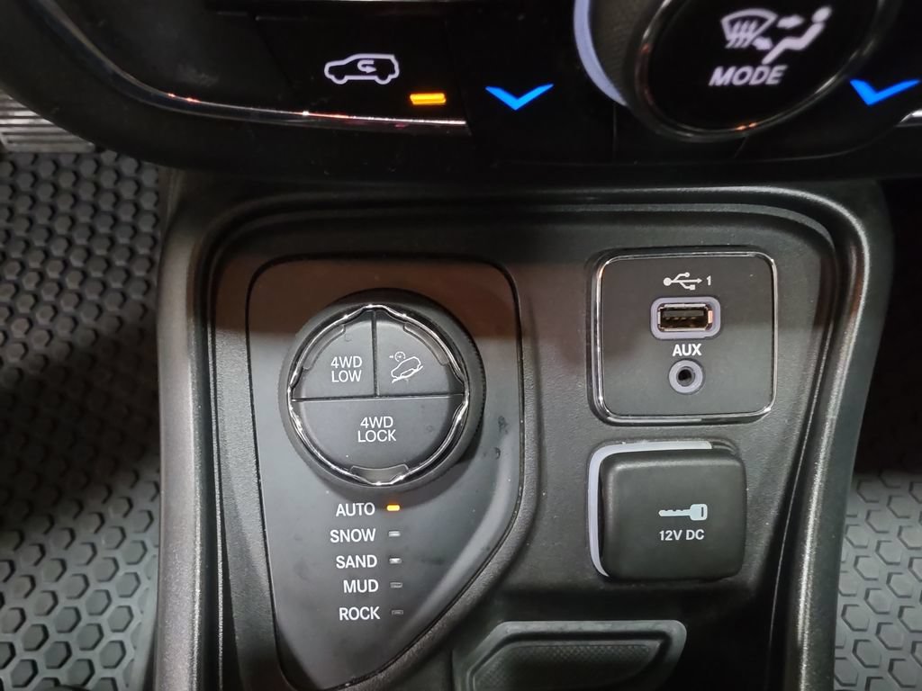 Used 2020 Jeep Compass Trailhawk w/ Leather Interior Group AWD/4WD image 20