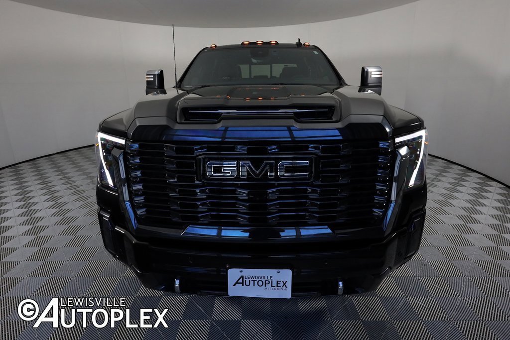 Used 2024 GMC Sierra 3500 Denali Ultimate image 3