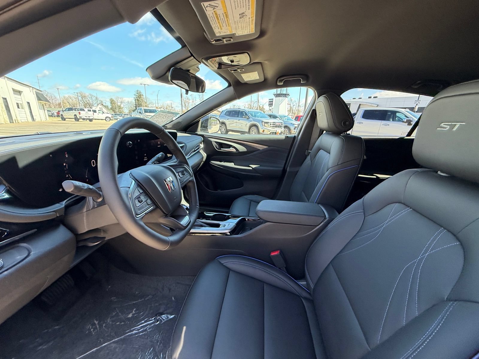 New 2026 Buick Envista Sport Touring FWD image 4