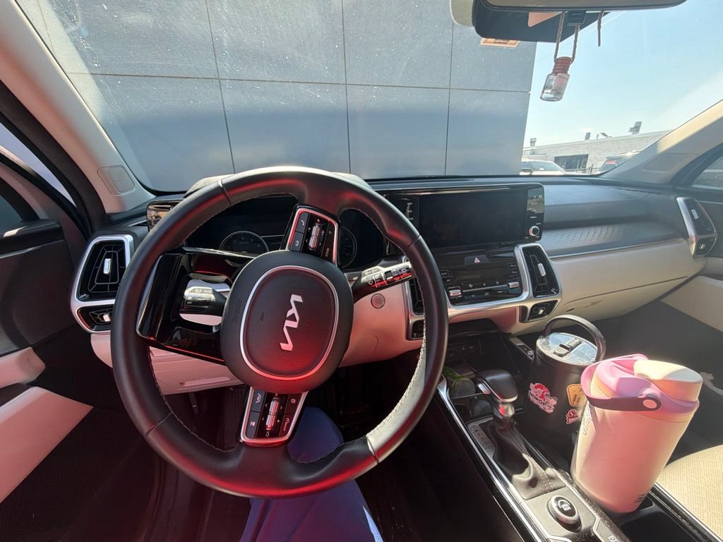 Used 2022 Kia Sorento SX FWD image 11