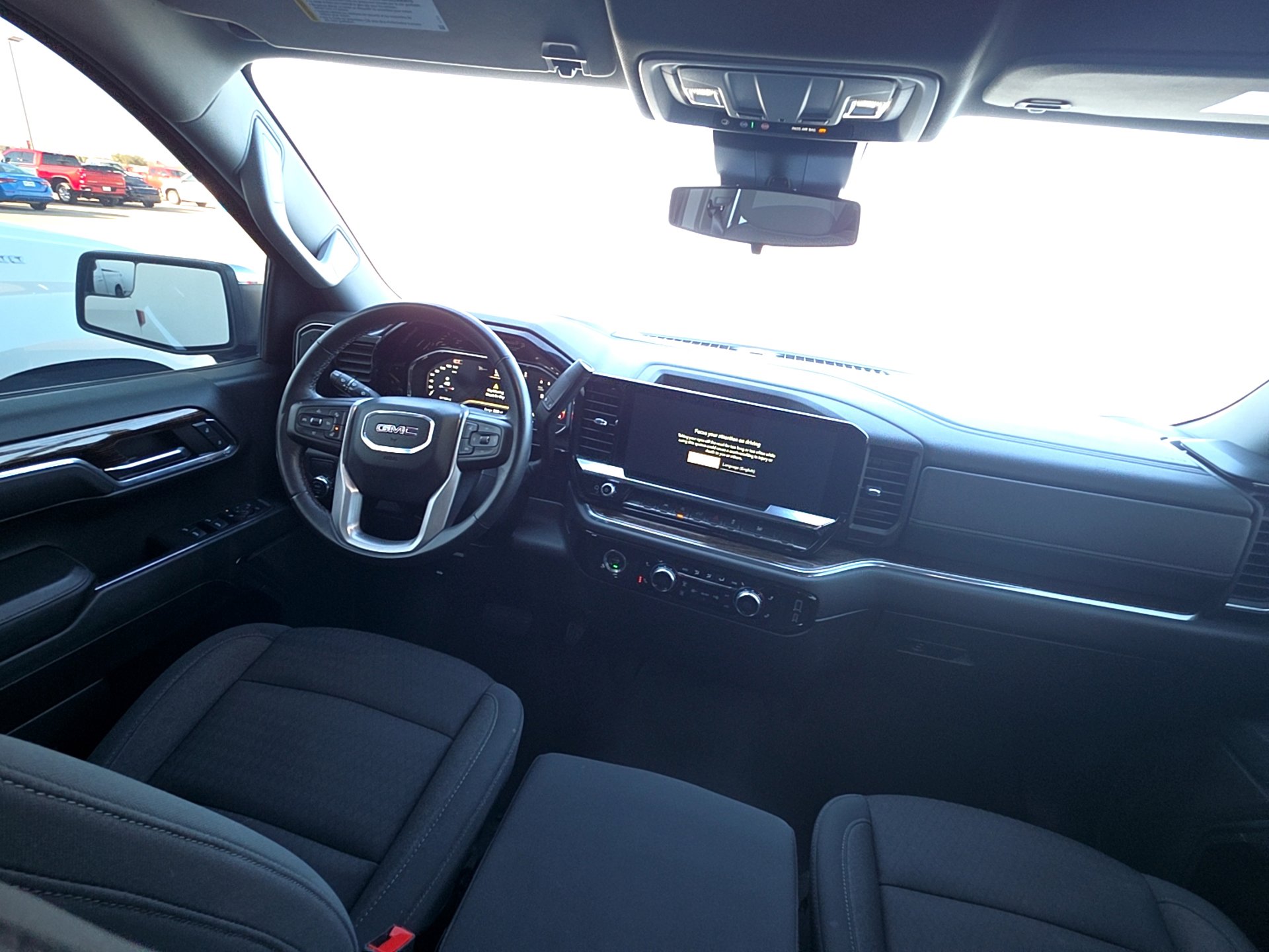 Used 2024 GMC Sierra 1500 SLE image 12