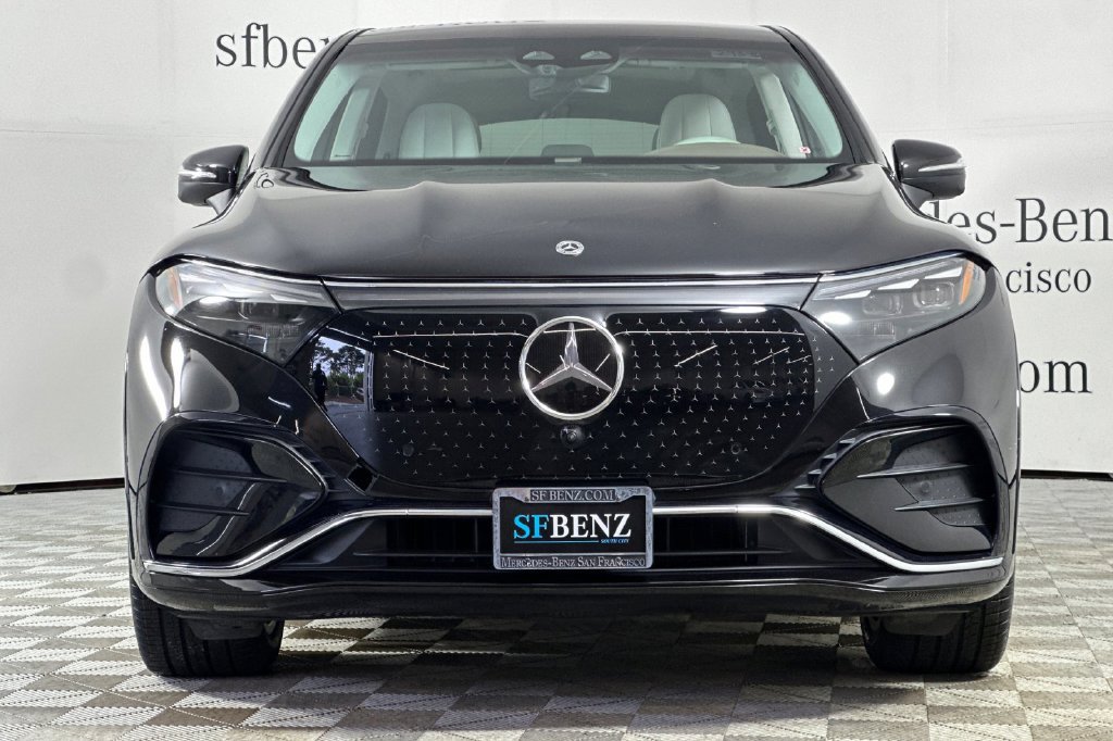 Certified 2023 Mercedes-Benz EQS 580 4MATIC SUV image 9