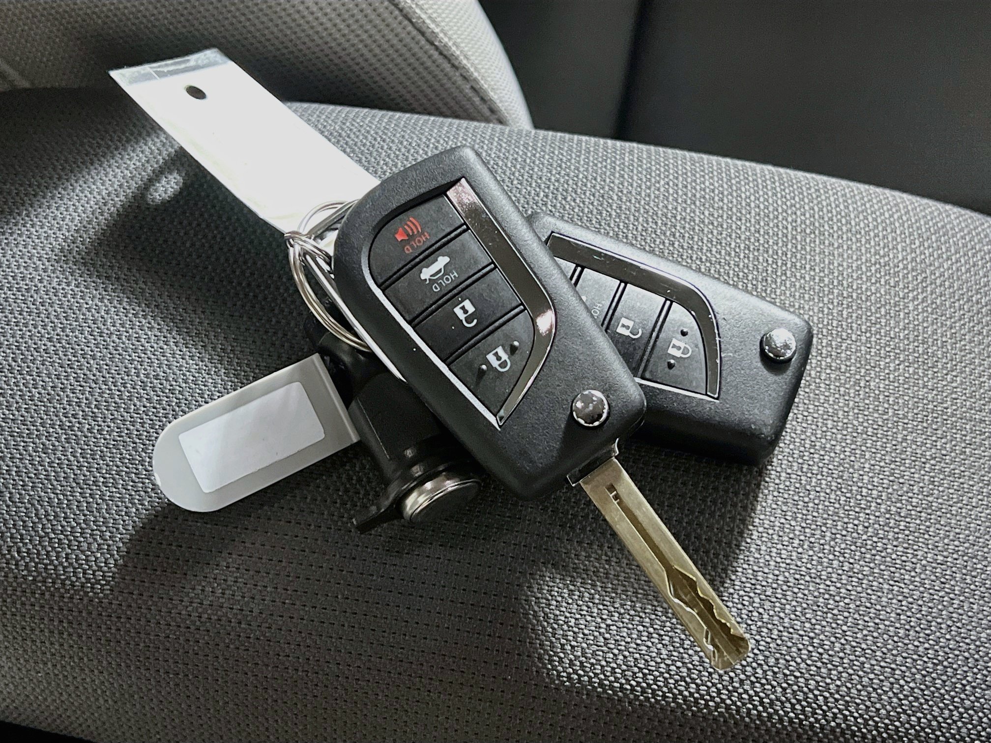 Used 2025 Toyota Corolla LE FWD image 35