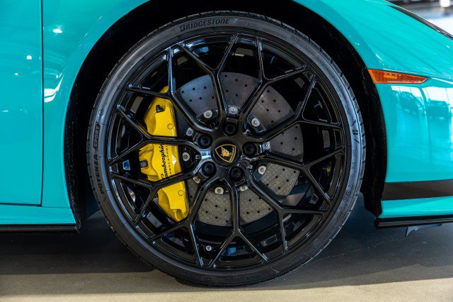 Used 2023 Lamborghini Huracan Tecnica RWD image 25