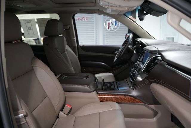 Used 2016 Chevrolet Suburban LTZ image 23