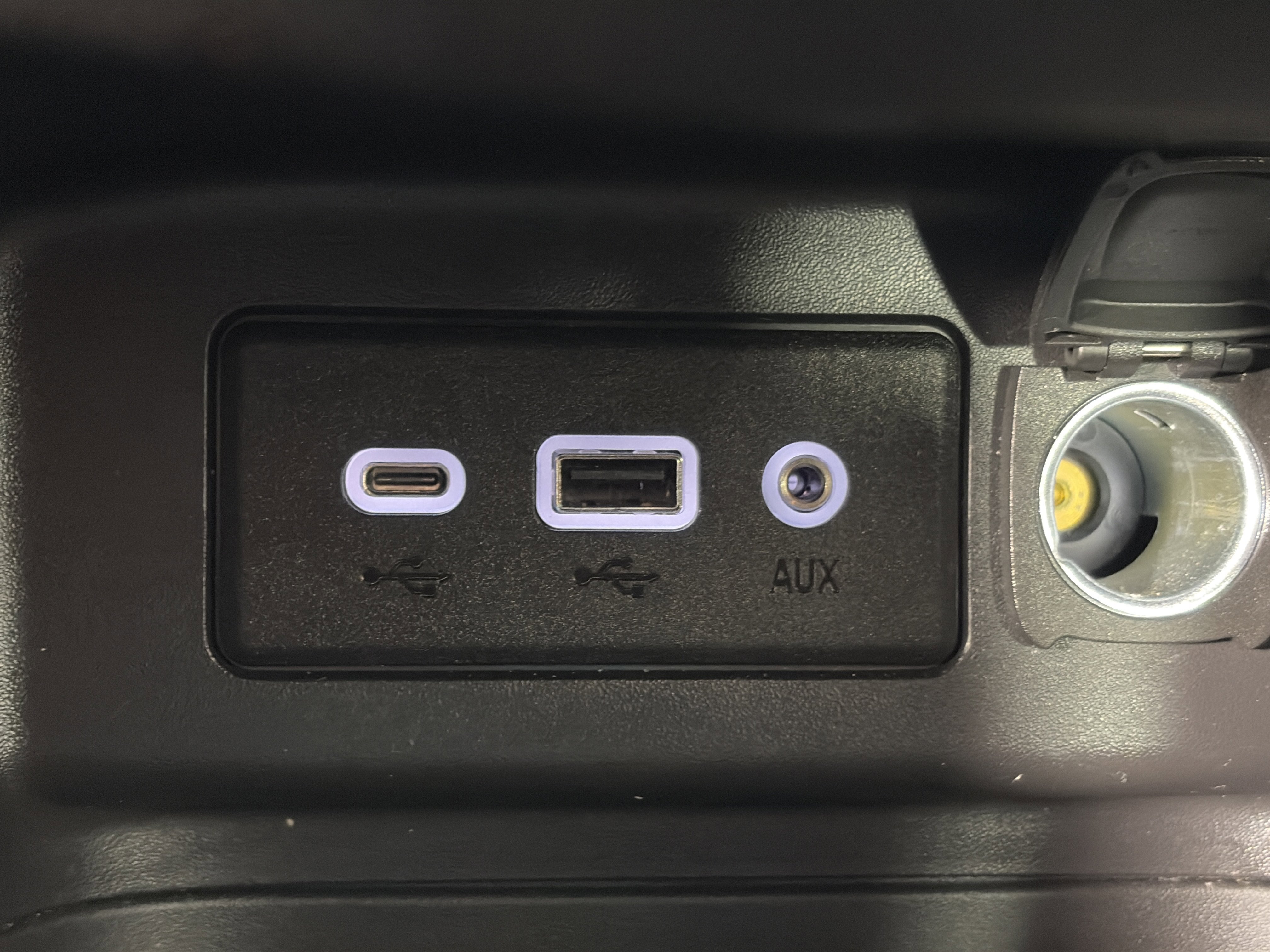 Used 2024 Chevrolet Equinox LT w/ LPO, Floor Liner Package image 25