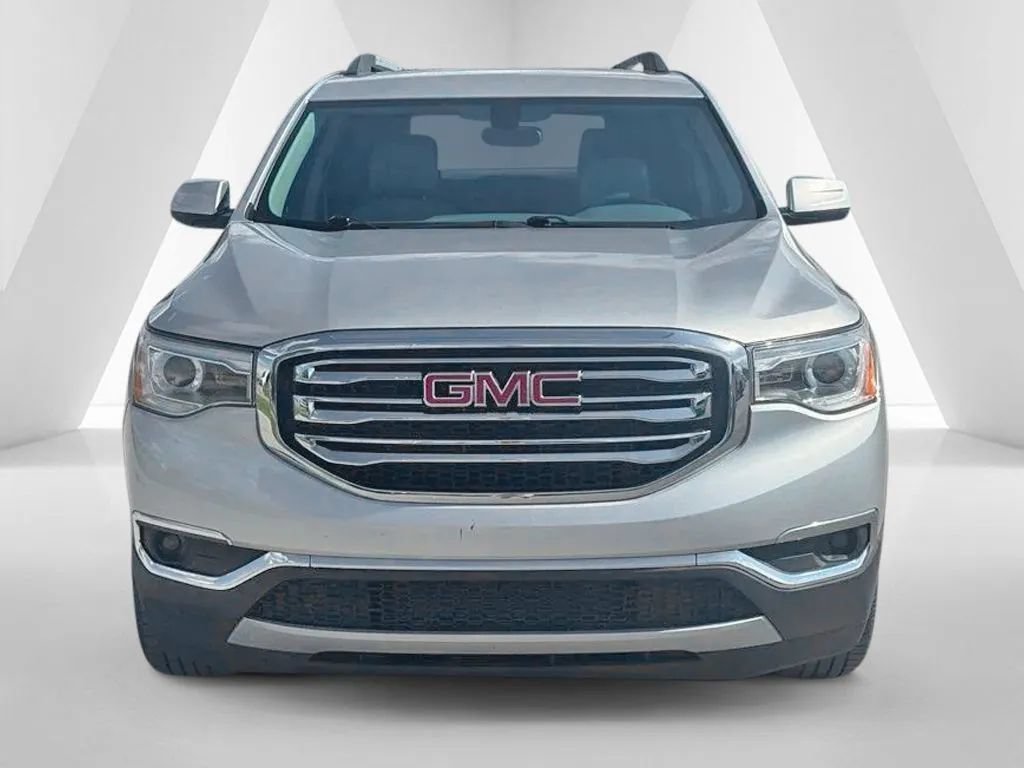 Used 2017 GMC Acadia SLE FWD image 2