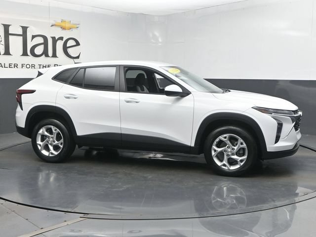 Used 2024 Chevrolet Trax LS w/ LS Convenience Package FWD image 53