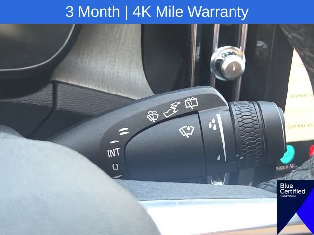 Used 2023 Volvo XC40 B5 Plus AWD/4WD image 42