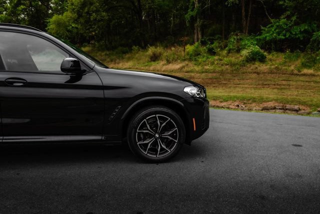 Used 2023 BMW X3 xDrive30i w/ M Sport Package AWD/4WD image 7