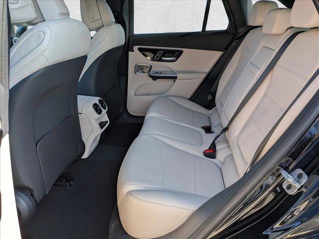 Used 2026 Mercedes-Benz GLC 300 4MATIC image 18