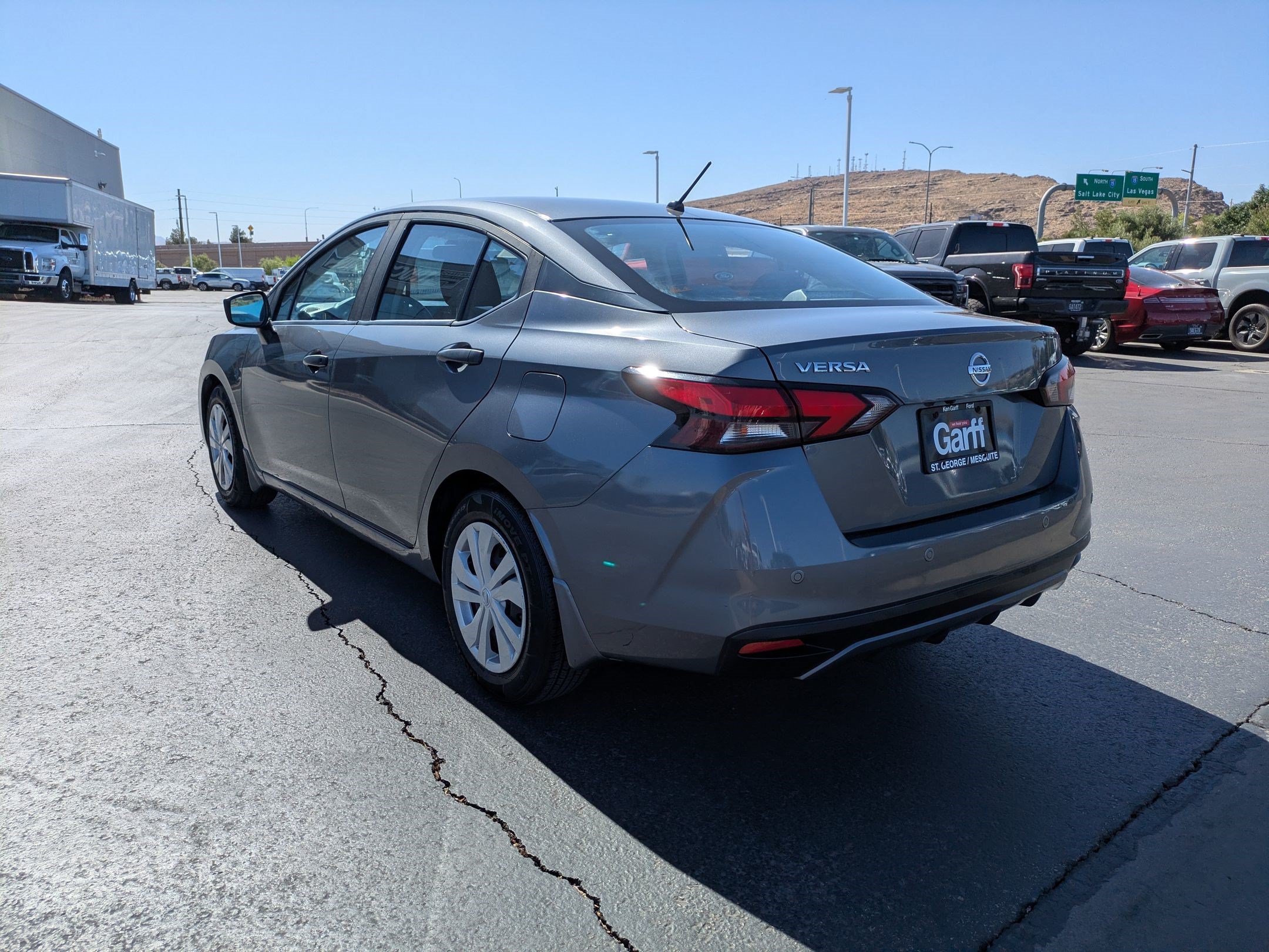 Used 2021 Nissan Versa S FWD image 6