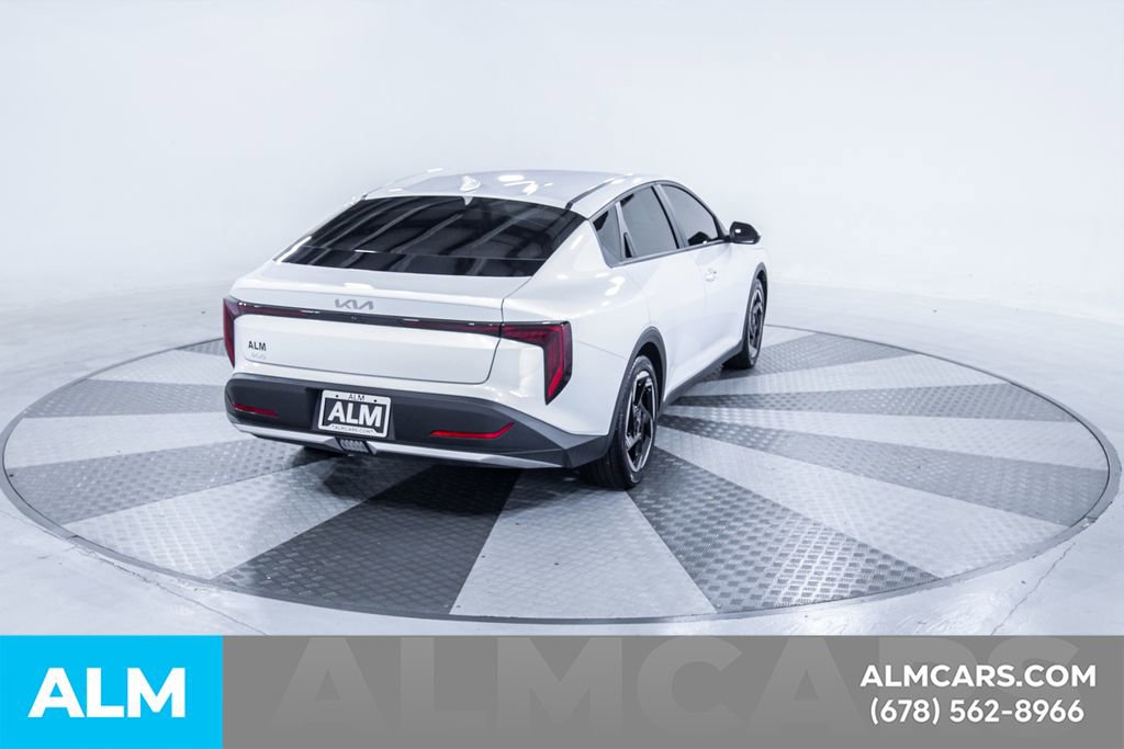 Used 2025 Kia K4 EX image 9