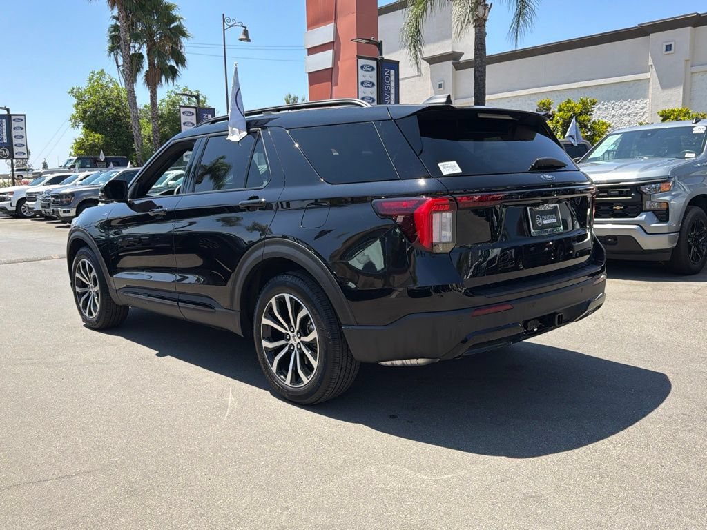 Used 2026 Ford Explorer ST-Line RWD image 8