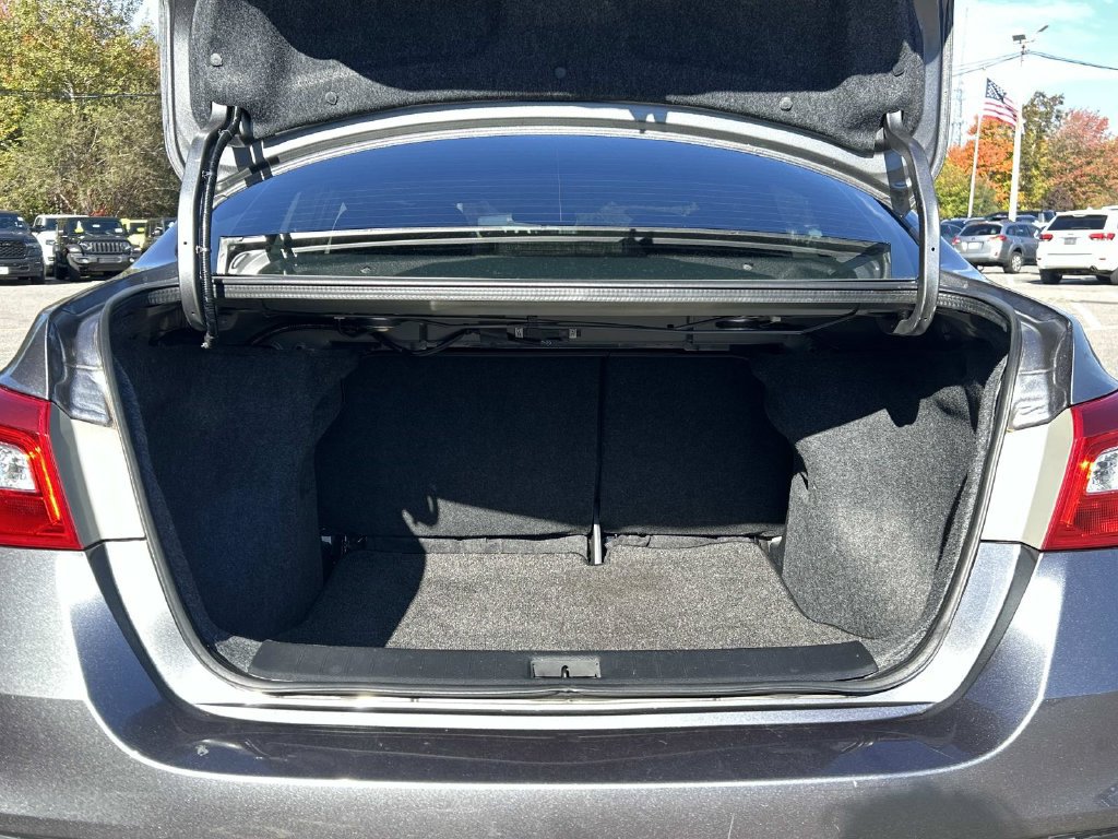 Used 2019 Nissan Sentra SV FWD image 11