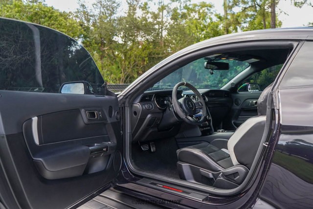 Used 2022 Ford Mustang Shelby GT500 w/ Technology Package image 27