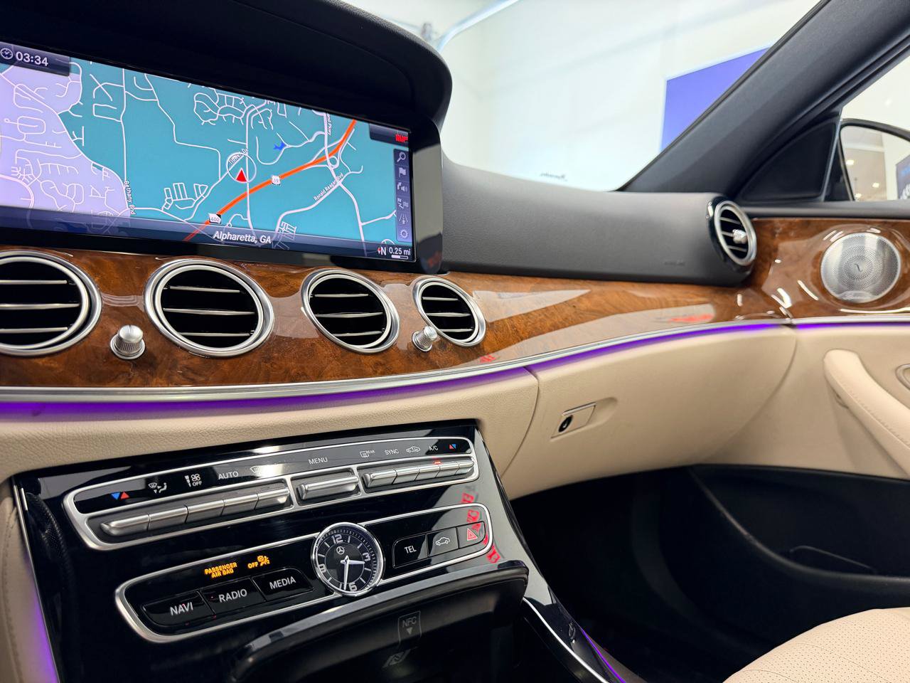 Used 2018 Mercedes-Benz E 300 image 35