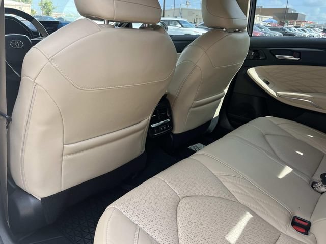 Used 2020 Toyota Avalon Limited w/ Advanced Safety Package FWD image 19
