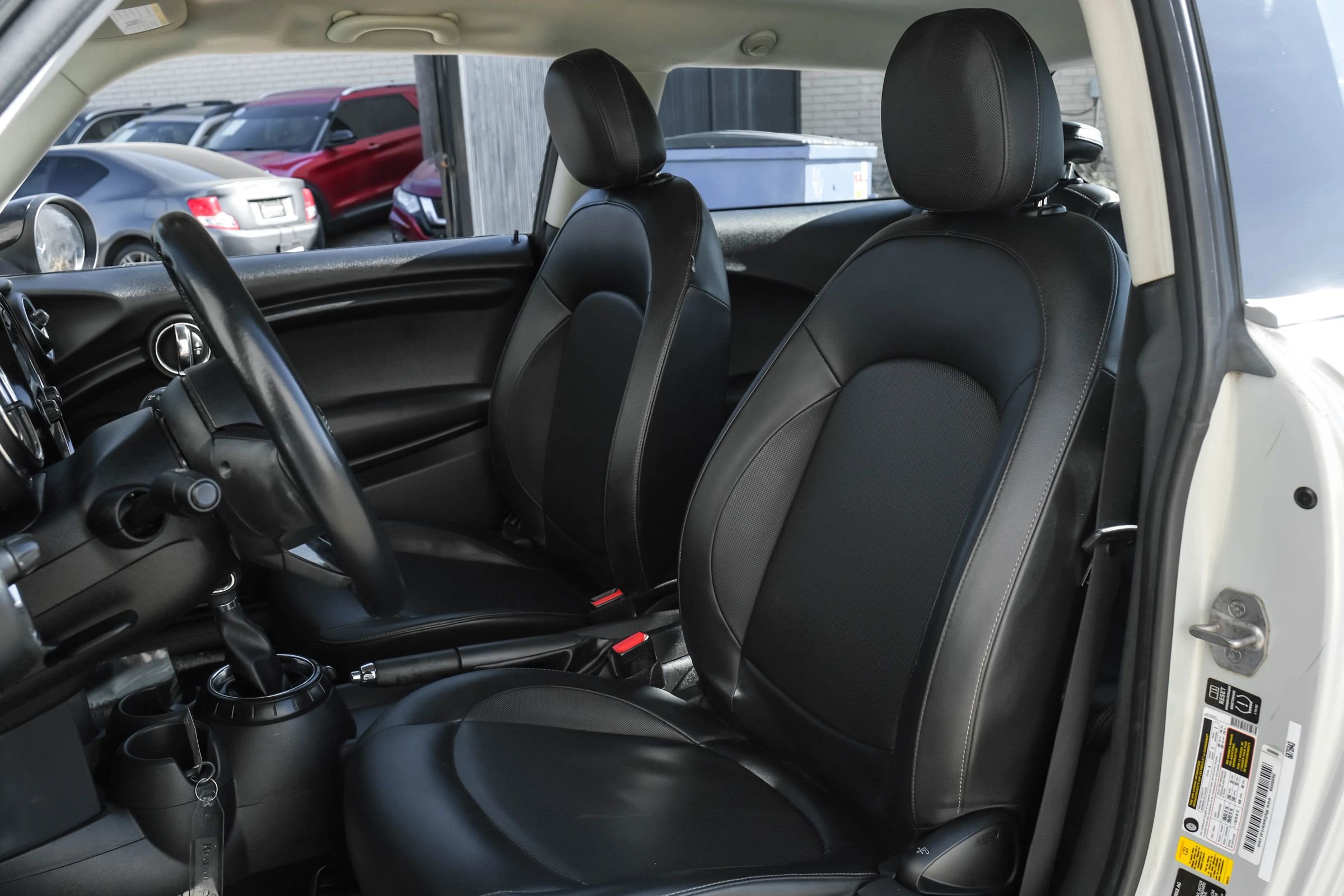 Used 2014 MINI Cooper 2-Door Hardtop image 26