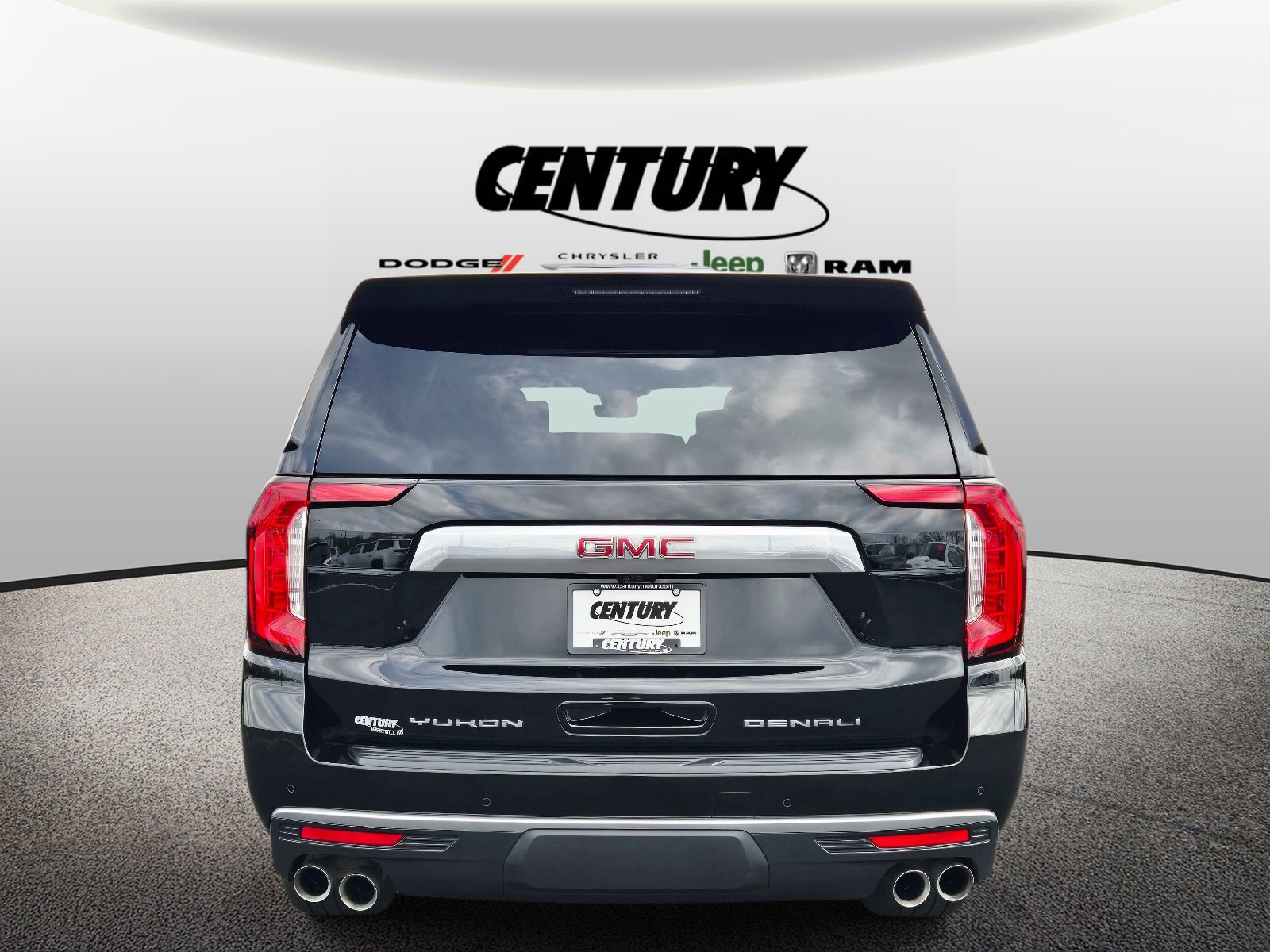 Used 2023 GMC Yukon XL Denali w/ Denali Reserve Package image 5