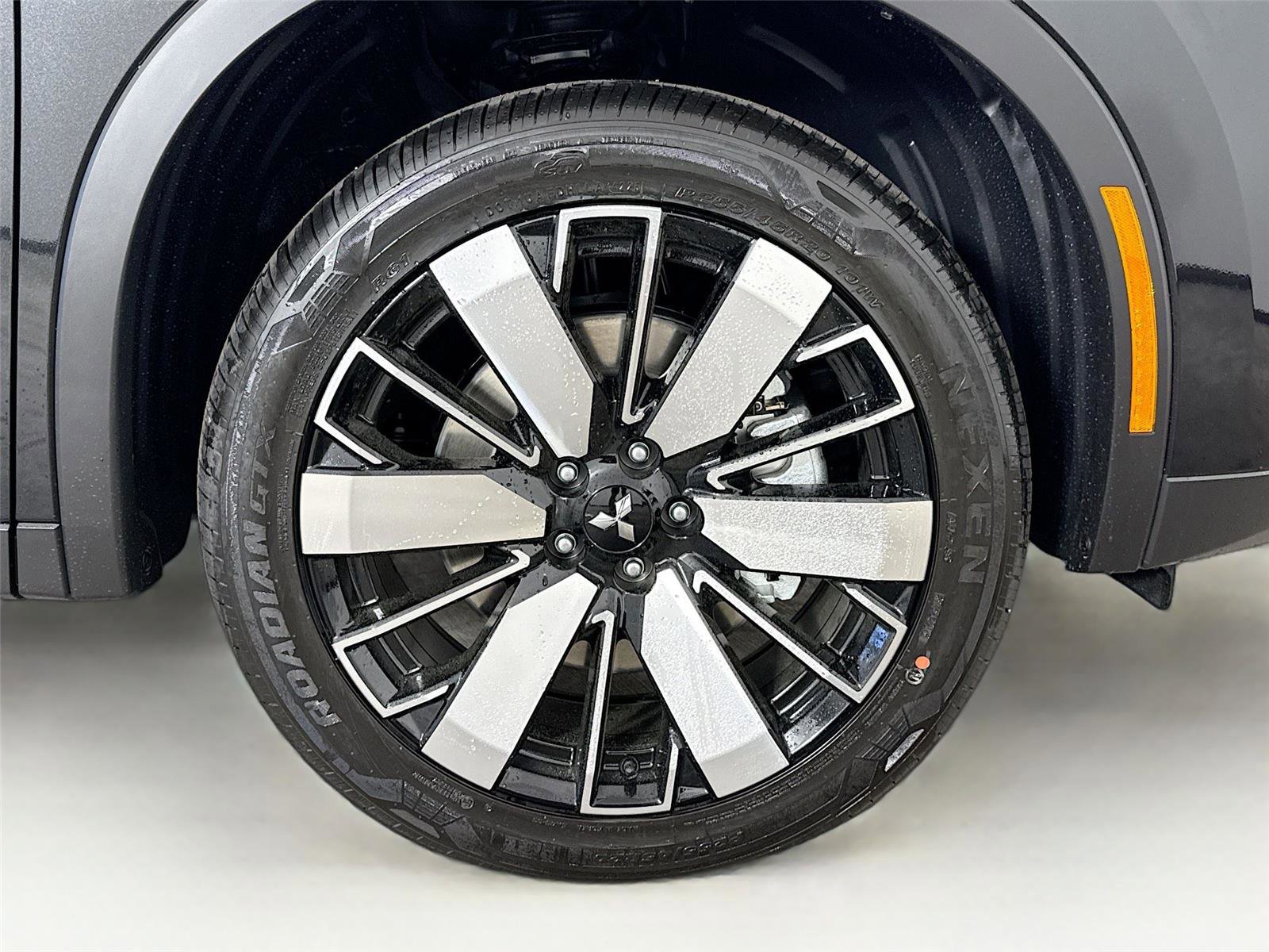 New 2026 Mitsubishi Outlander SE image 29