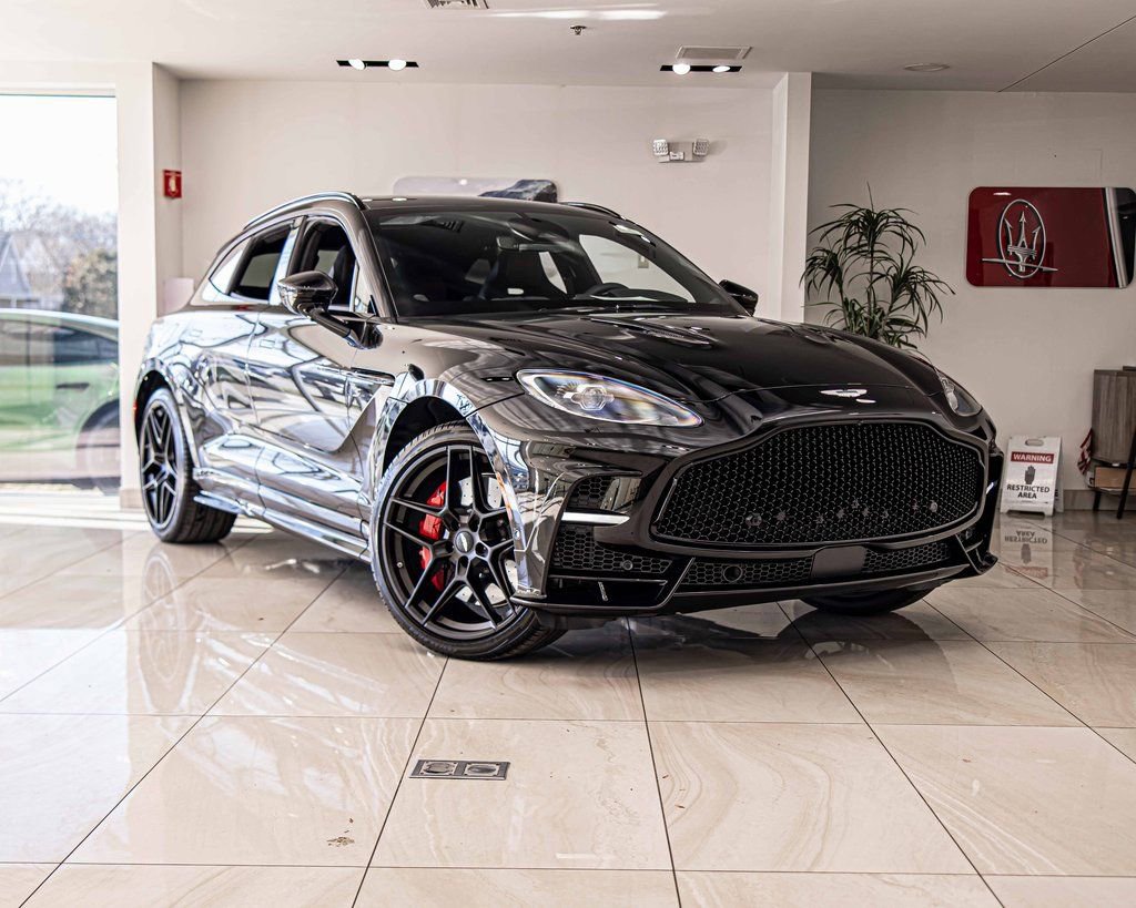 New 2026 Aston Martin DBX S image 5