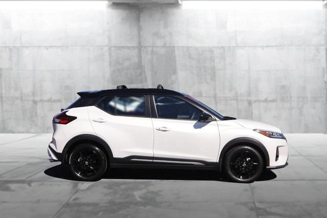 Certified 2024 Nissan Kicks SR w/ SR Premium Package FWD image 5