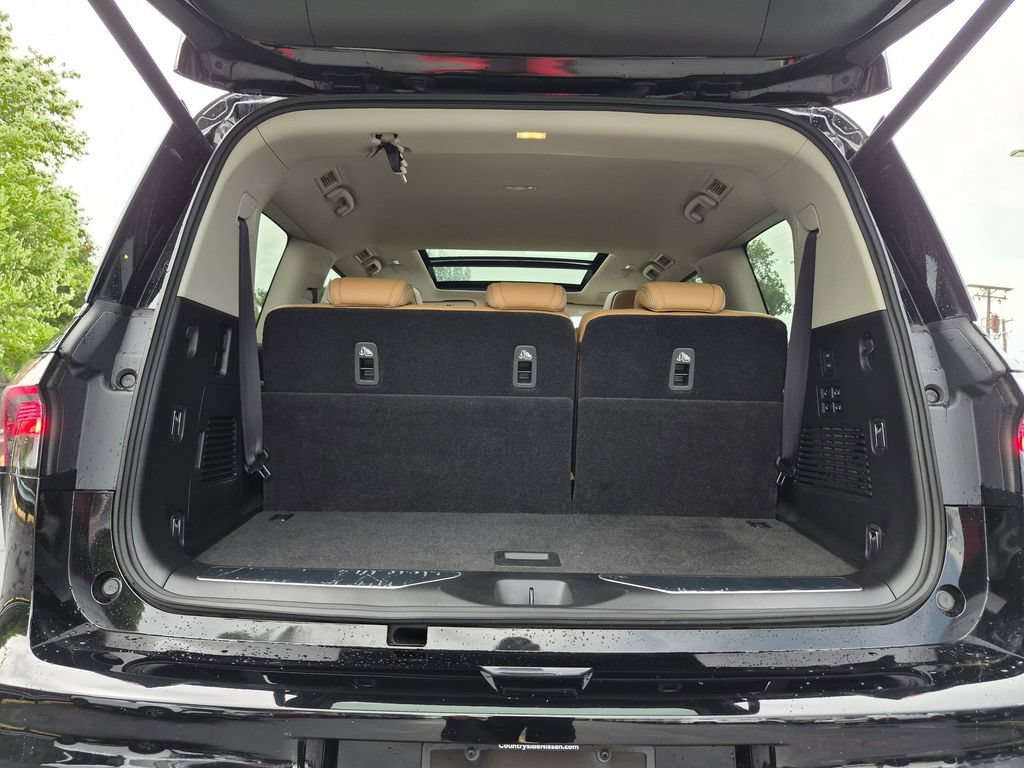 Used 2025 INFINITI QX80 Sensory AWD/4WD image 28