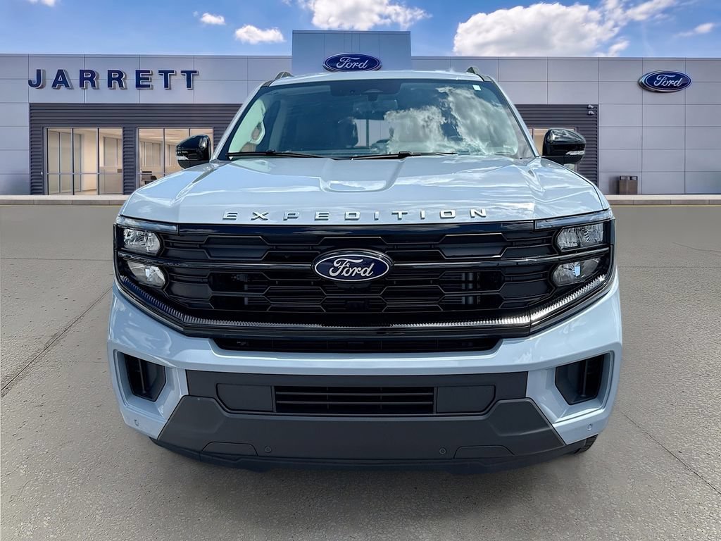 New 2026 Ford Expedition Active RWD image 2