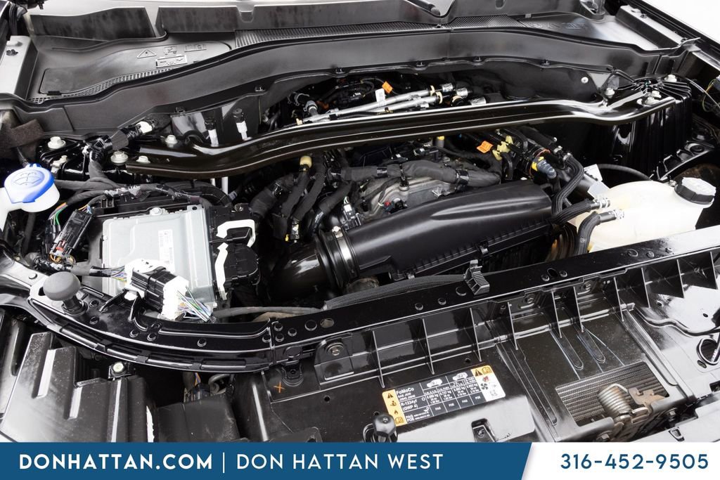 Used 2025 Ford Explorer ST-Line w/ ST-Line Street Pack AWD/4WD image 31