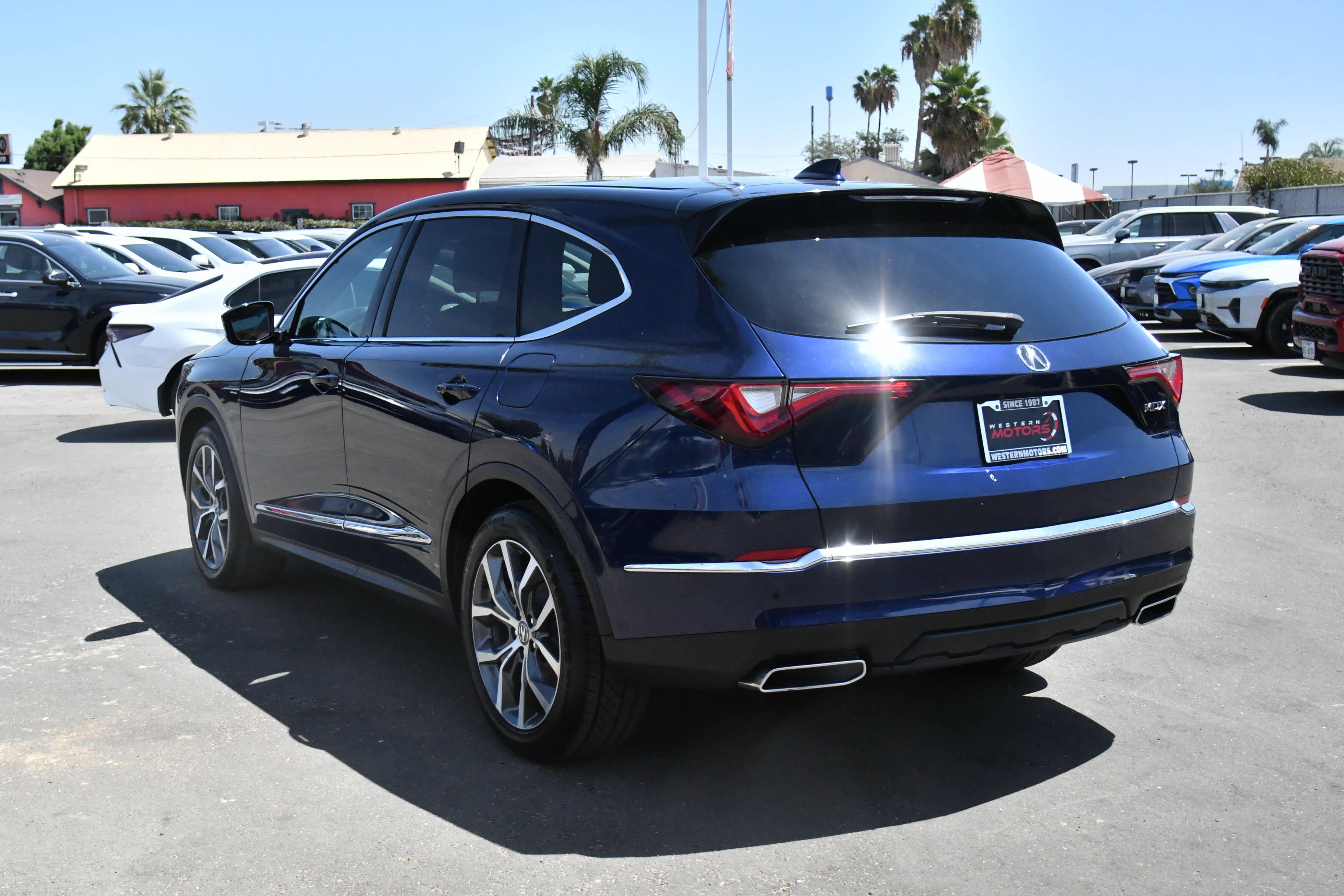 Used 2022 Acura MDX FWD w/ Technology Package image 6