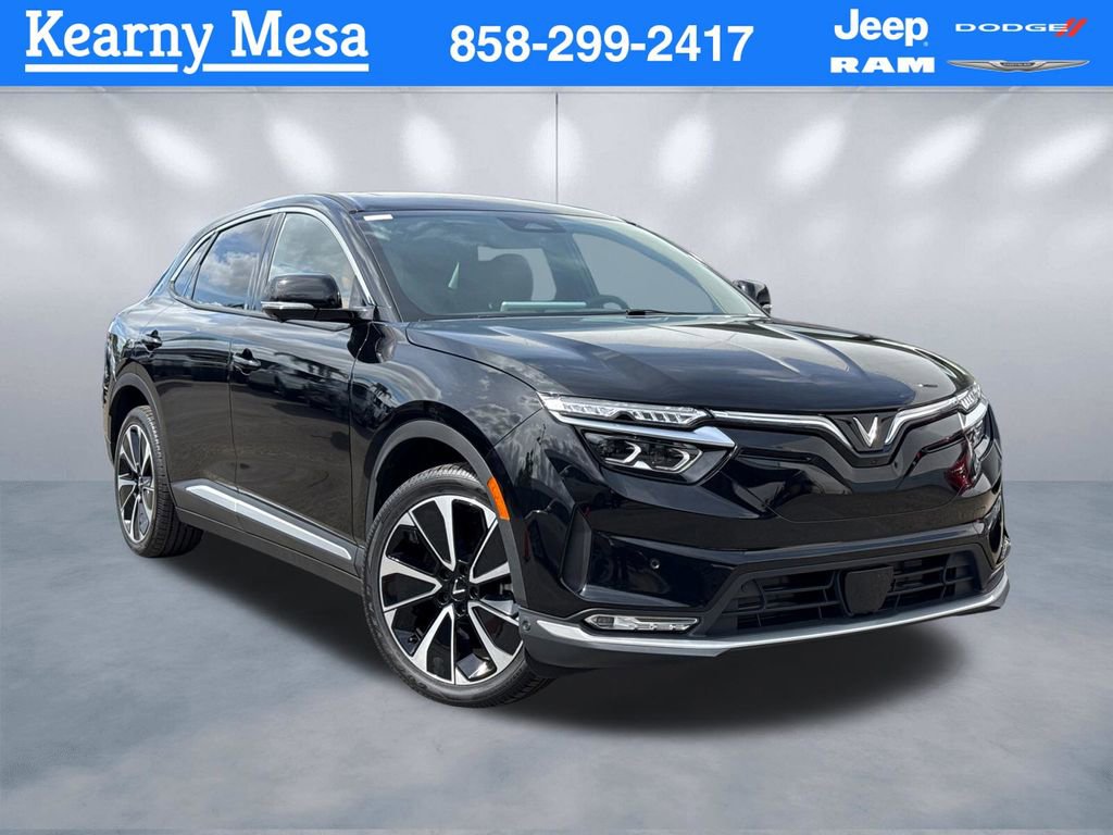 New 2025 VinFast VF 8 Plus