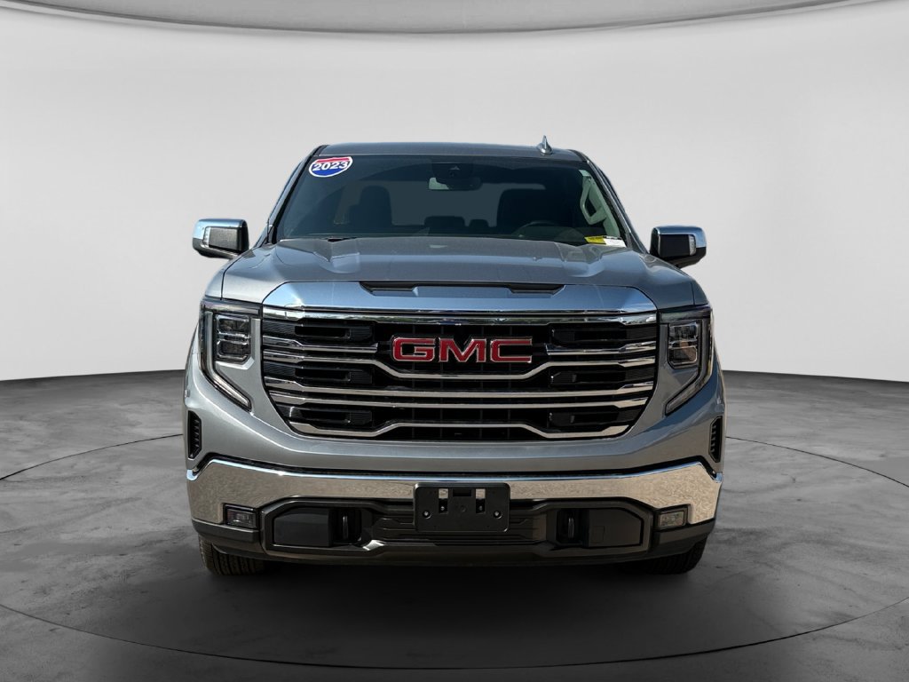 Used 2023 GMC Sierra 1500 SLT AWD/4WD image 2