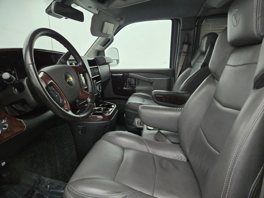 Used 2021 Chevrolet Express 2500 w/ Enhanced Convenience Package image 15