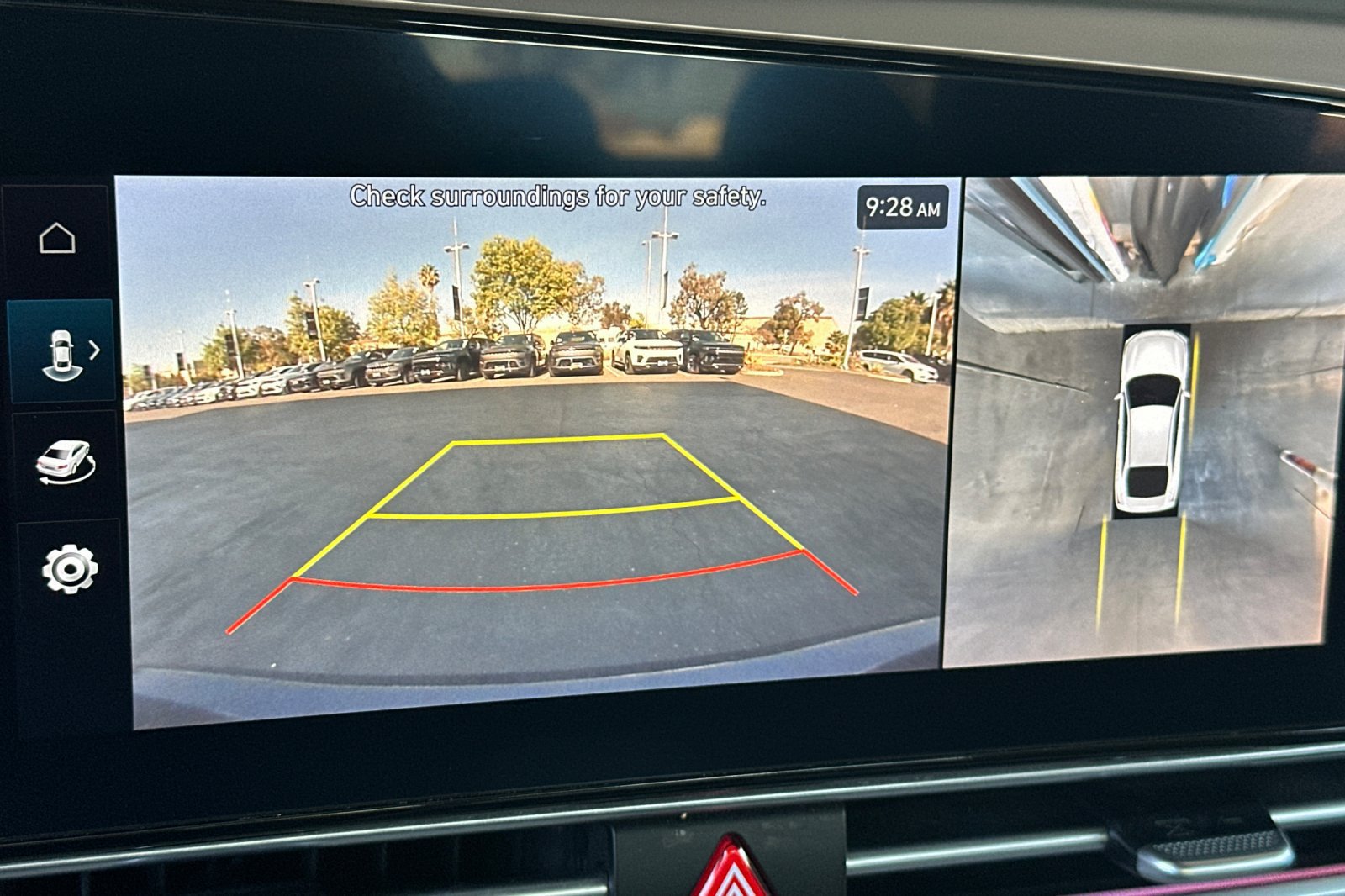 Used 2024 Hyundai Elantra Limited FWD image 18