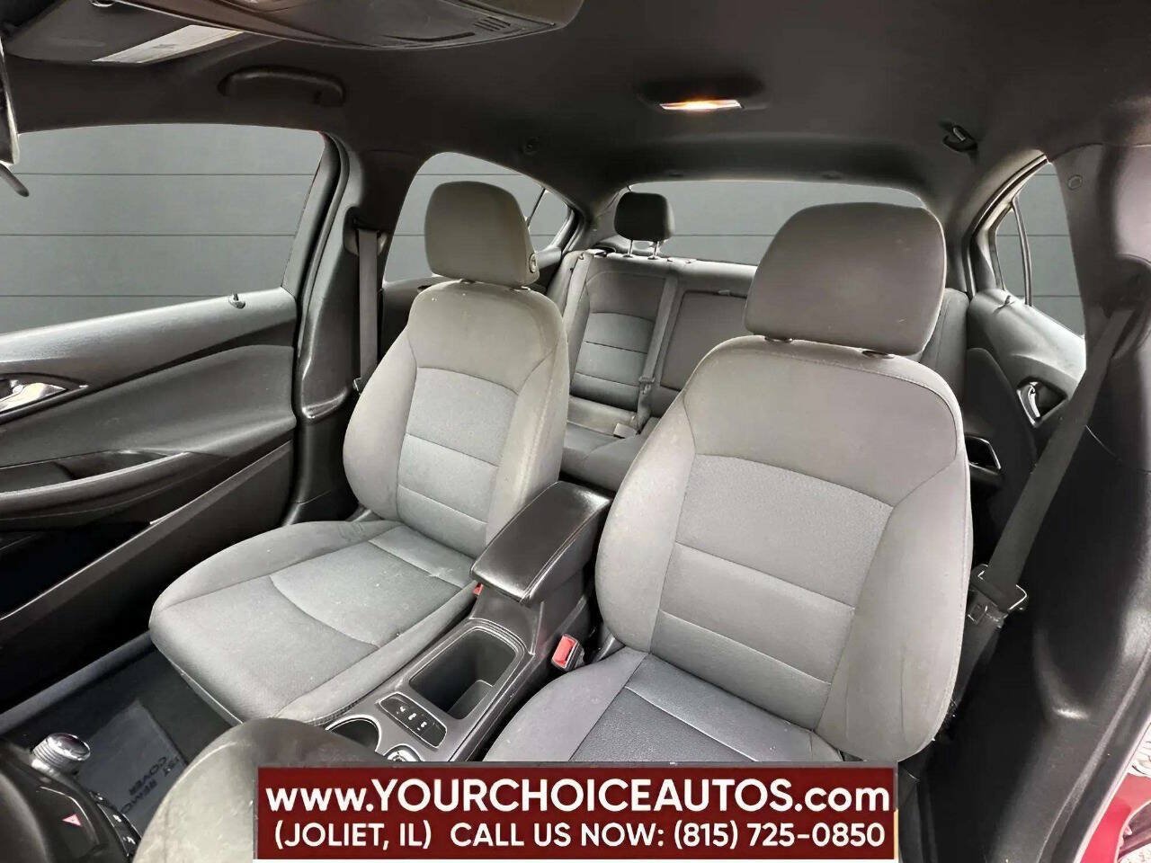 Used 2019 Chevrolet Cruze LT w/ Convenience Package FWD image 46