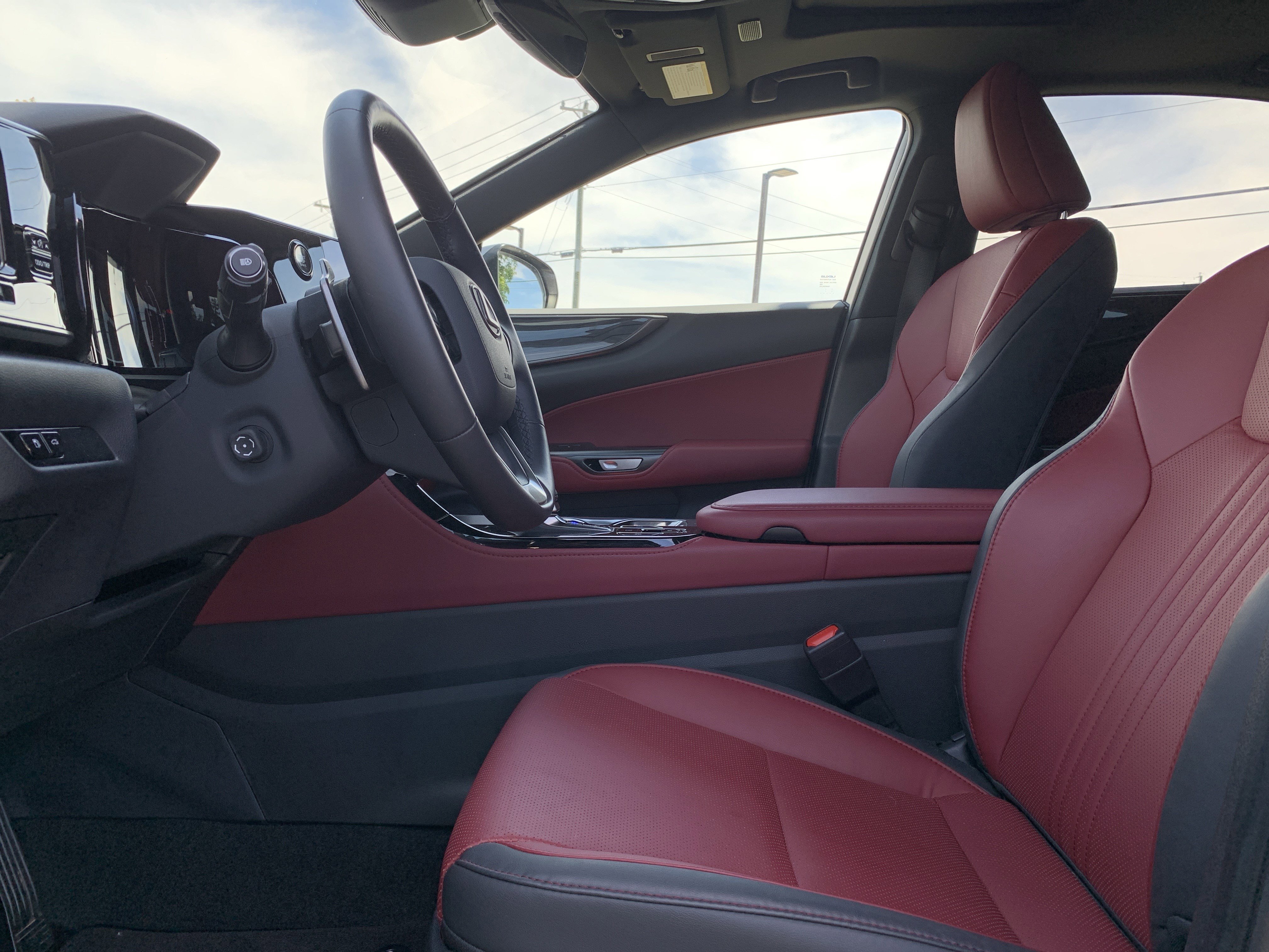 Used 2025 Lexus NX 250 FWD w/ Accessory Package (Z1) image 16