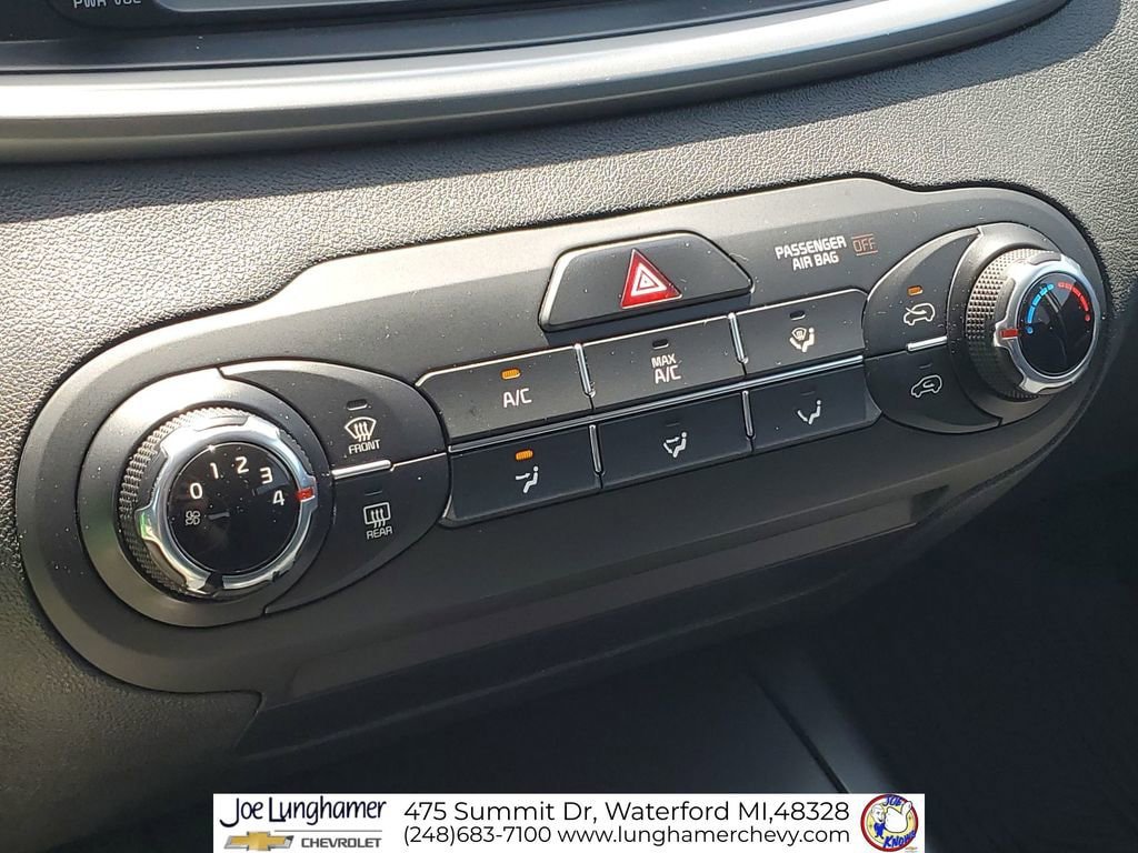 Used 2020 Kia Sorento LX AWD/4WD image 17