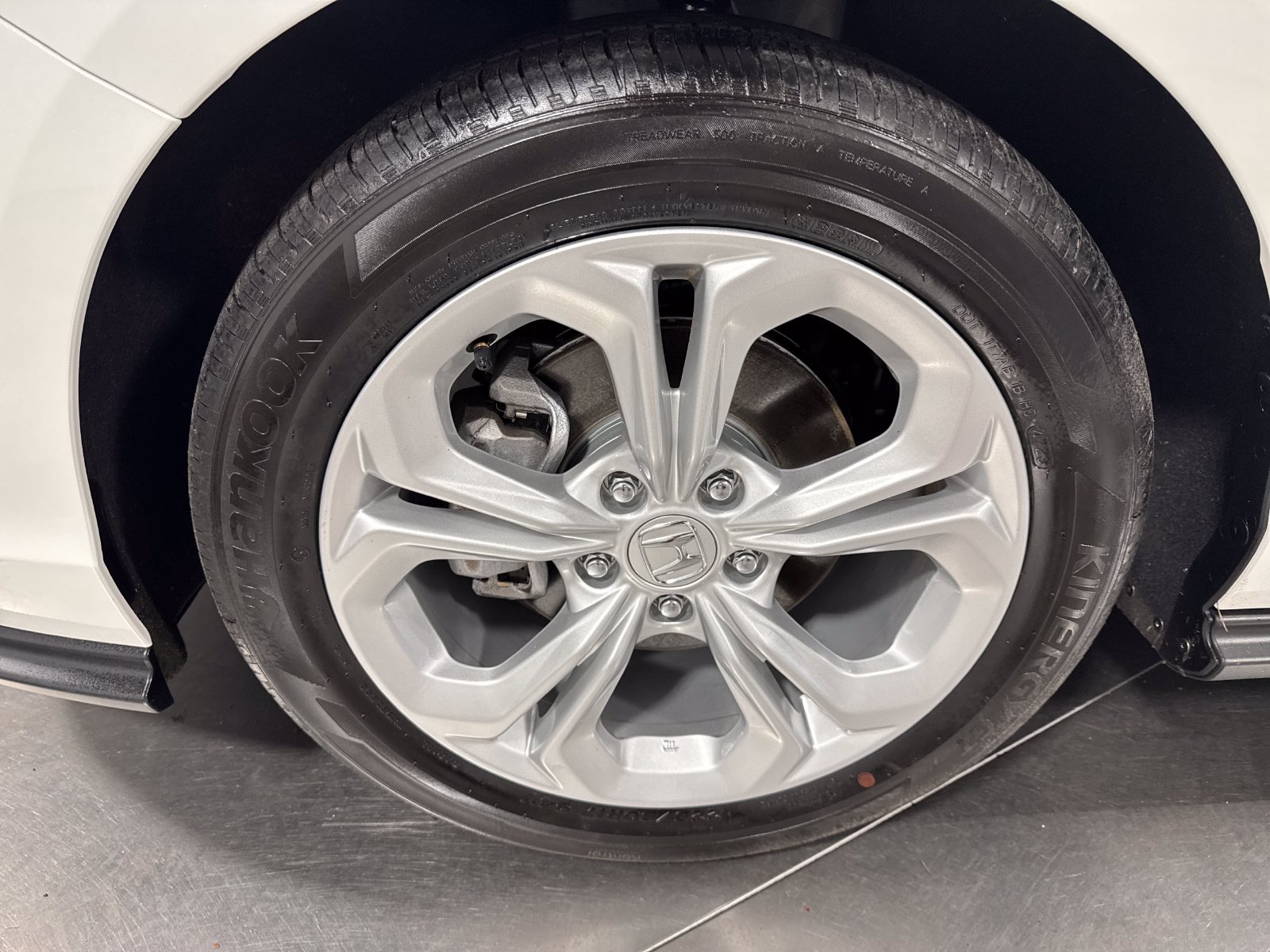 Used 2024 Honda Accord LX image 2