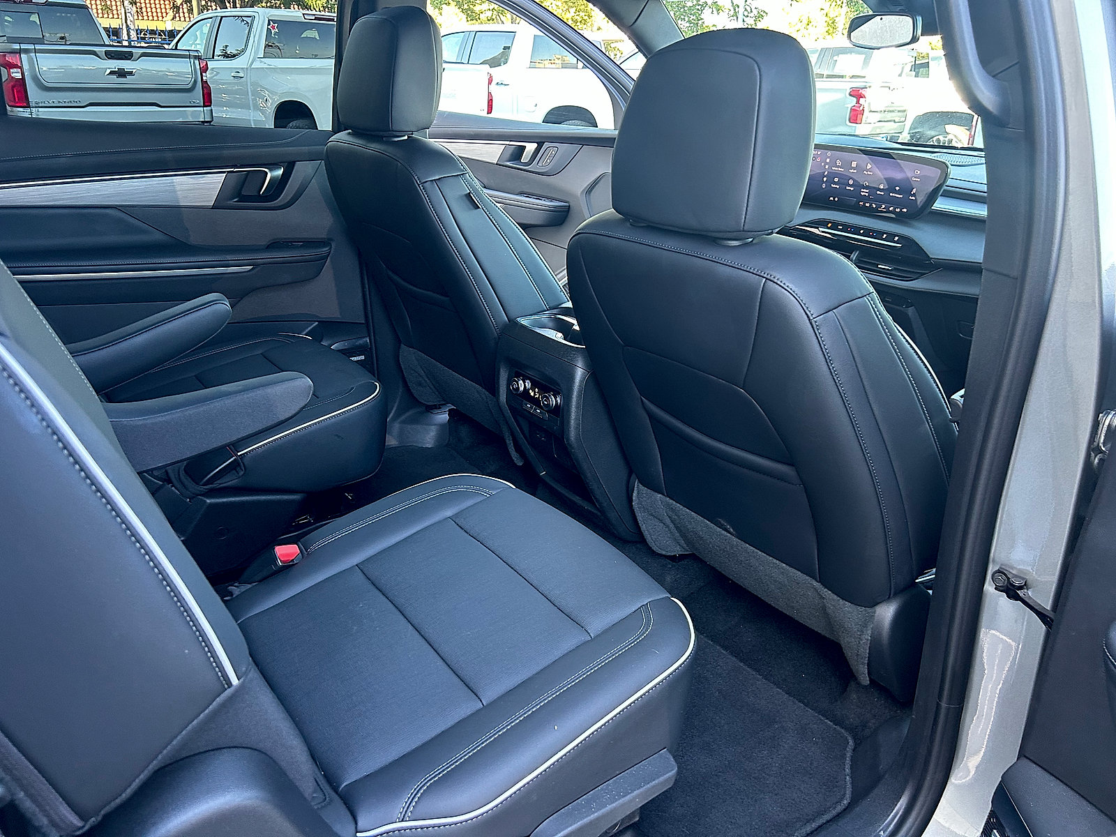Used 2026 Buick Enclave Preferred FWD image 32