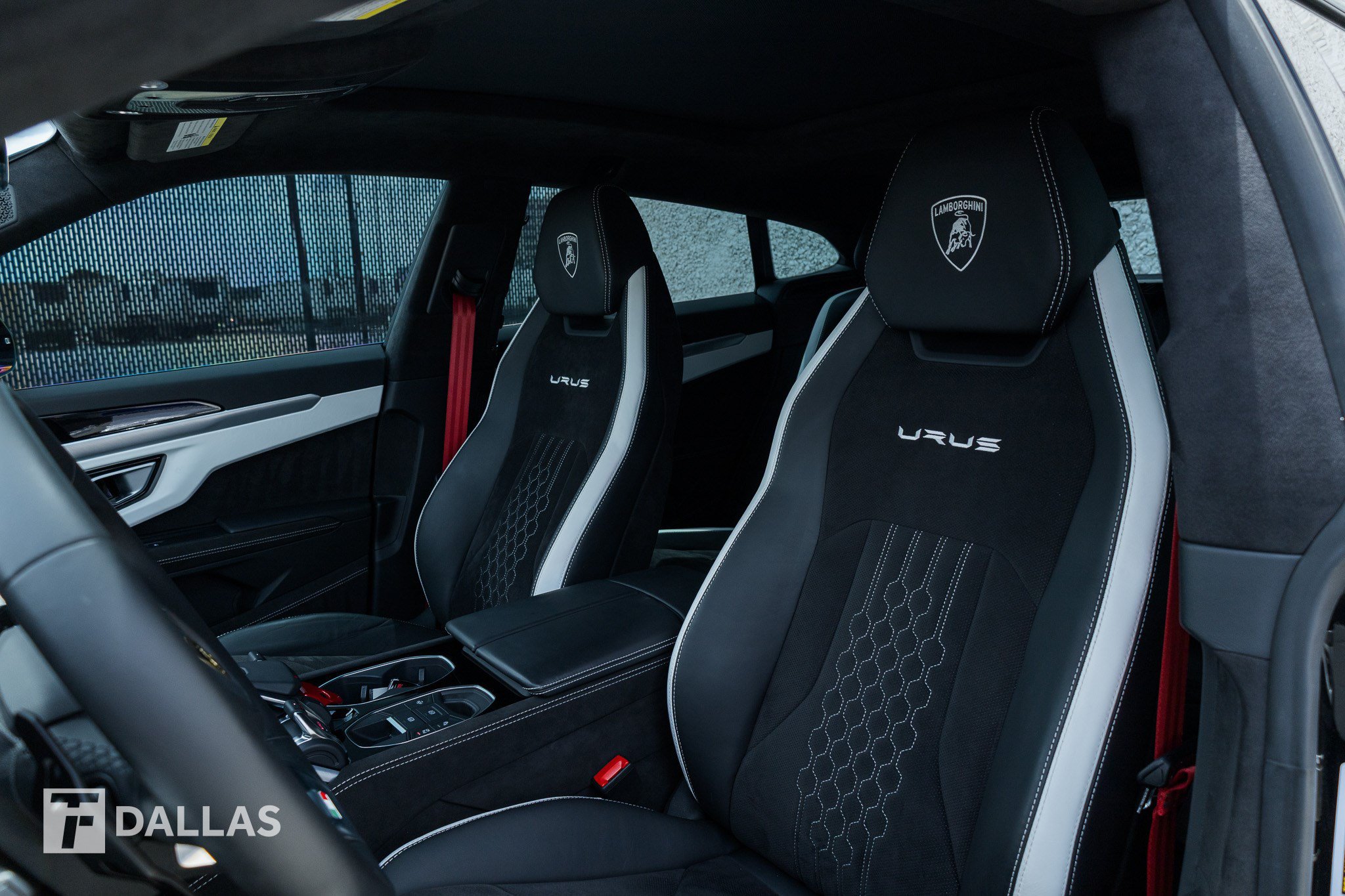 Used 2024 Lamborghini Urus S AWD/4WD image 22