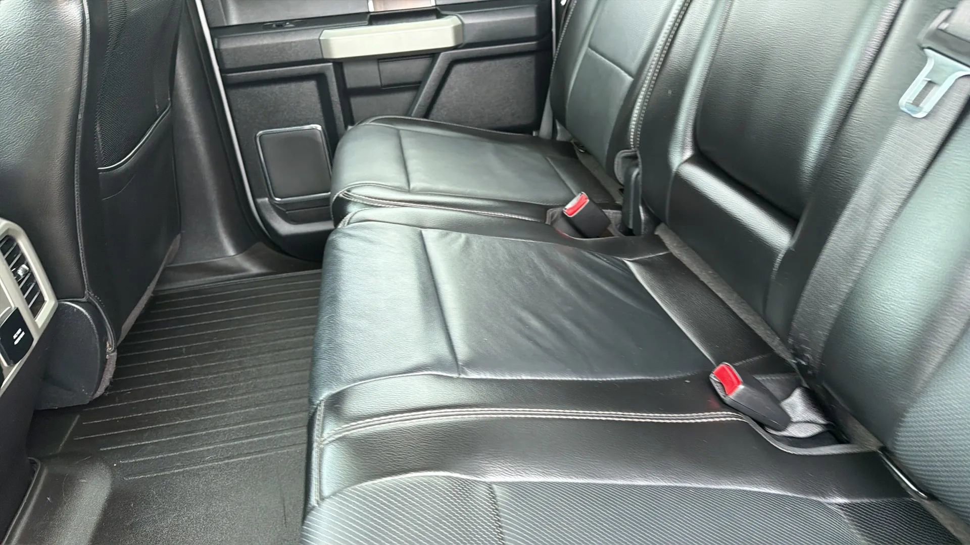 Used 2017 Ford F150 Lariat w/ Equipment Group 502A Luxury image 43