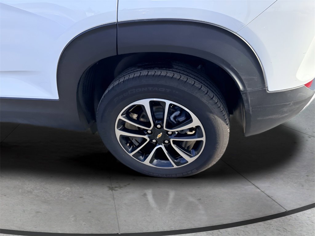 Used 2025 Chevrolet TrailBlazer LT image 9