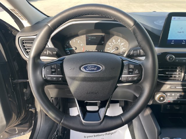 Used 2022 Ford Escape SE w/ Cold Weather Package AWD/4WD image 25