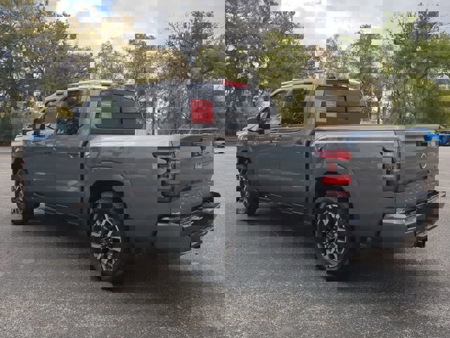 Certified 2024 Nissan Frontier SL w/ Technology Package image 6