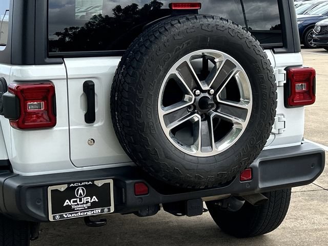 Used 2018 Jeep Wrangler Unlimited Sahara AWD/4WD image 6