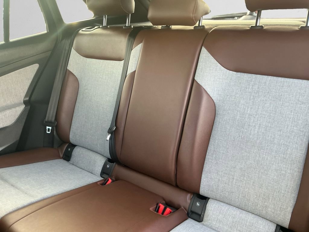 Used 2023 Volkswagen ID.4 Pro image 13