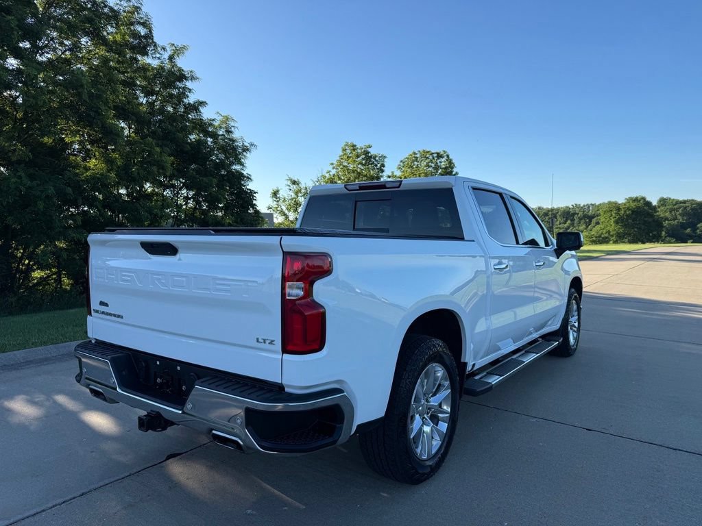 Used 2021 Chevrolet Silverado 1500 LTZ w/ LTZ Premium Package AWD/4WD image 3
